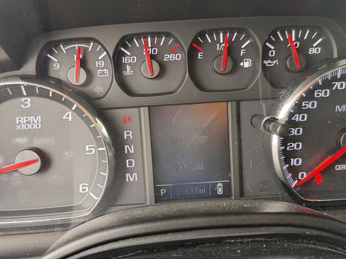 Used 2015 Chevrolet Tahoe 2WD image 13