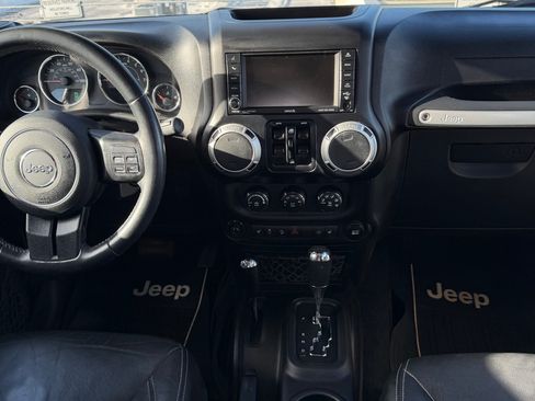 Used 2015 Jeep Wrangler Unlimited Sahara w/ Dual Top Group image 11