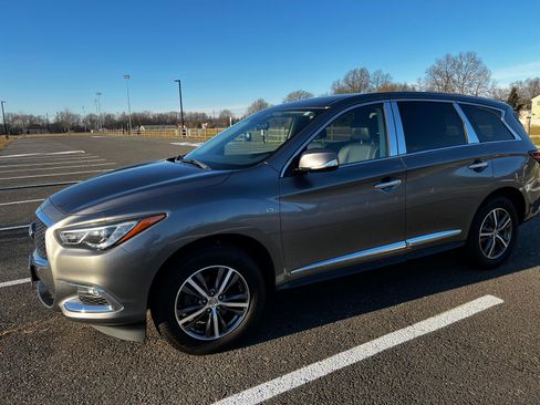 Used 2018 INFINITI QX60 Luxe image 4