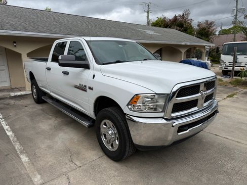 Used 2018 RAM 2500 Tradesman w/ Chrome Appearance Group AWD/4WD image 1