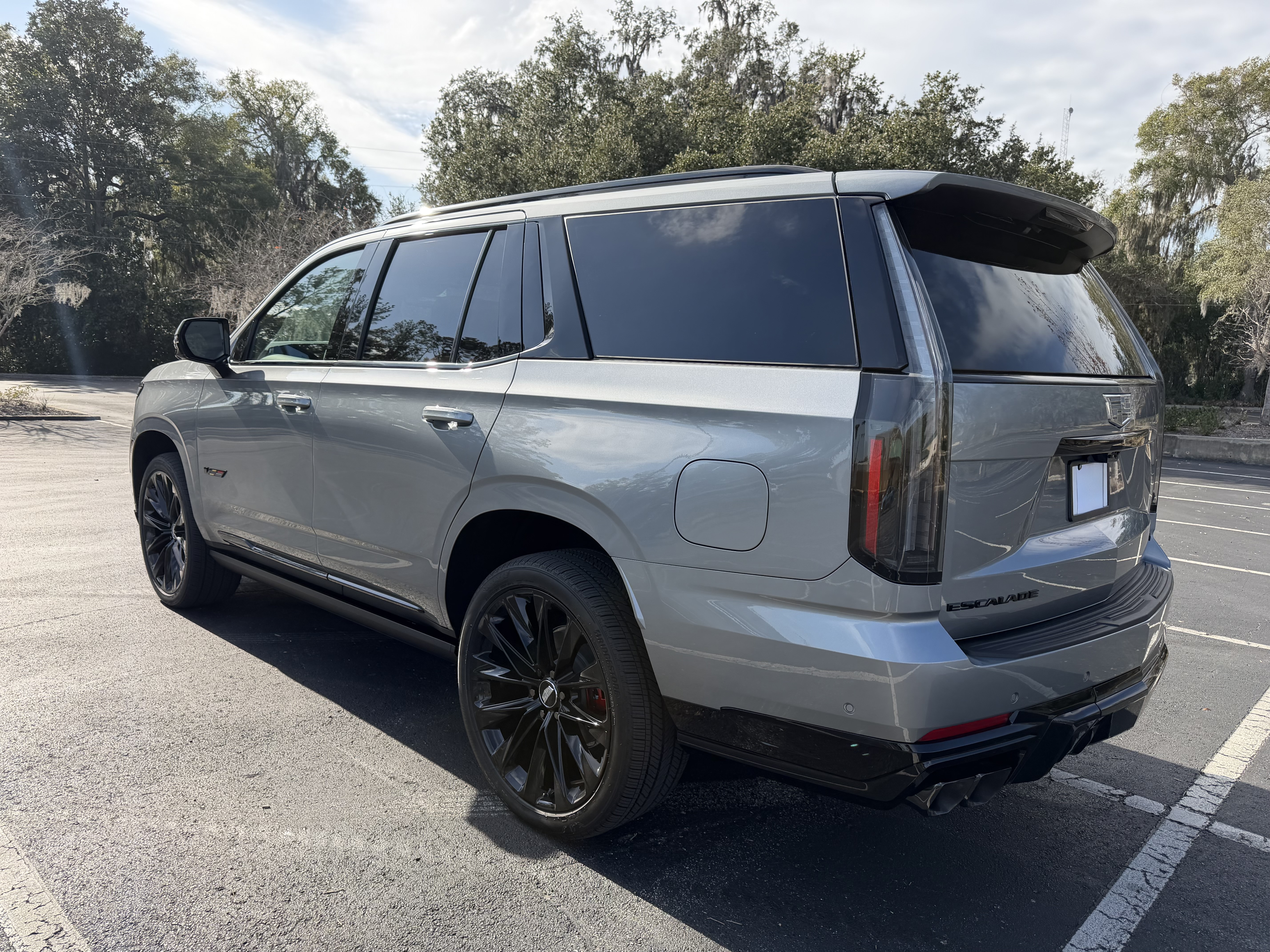 Used 2026 Cadillac Escalade V w/ LPO, ONYX Package AWD/4WD image 11