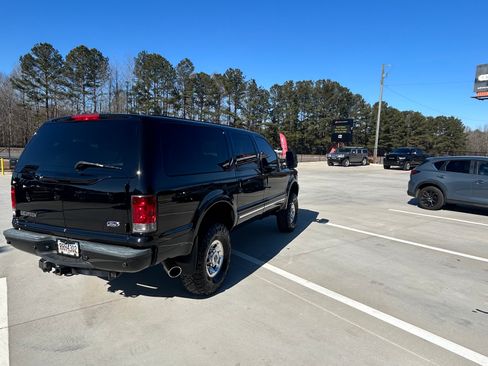 Used 2004 Ford Excursion Limited image 4