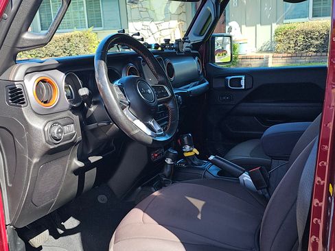 Used 2021 Jeep Gladiator Mojave image 11