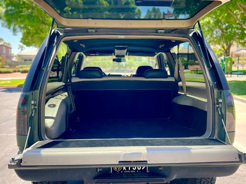 Used 1997 Chevrolet Tahoe Sport Utility 2D w/ Preferred Equipment Group 2 image 2