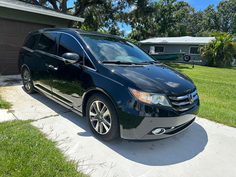 Used 2015 Honda Odyssey Touring image 8