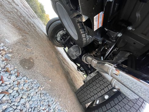 Used 2025 Ford F450 Platinum w/ Platinum Plus Package image 26