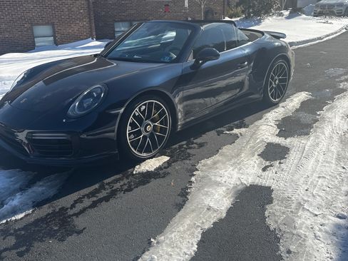Used 2017 Porsche 911 Turbo S image 2