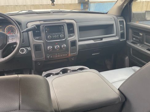 Used 2017 RAM 3500 Tradesman w/ Chrome Appearance Group image 20