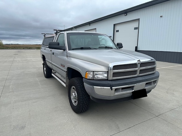 Used 1994 Dodge Ram 2500 Truck 4x4 Regular Cab image 1