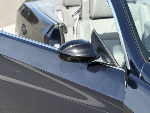 Used 2009 BMW 335i Convertible image 8