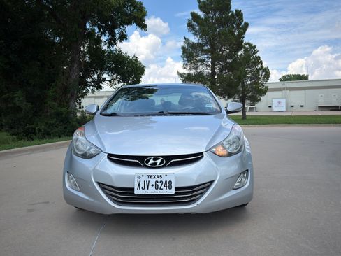 Used 2012 Hyundai Elantra Limited FWD image 11