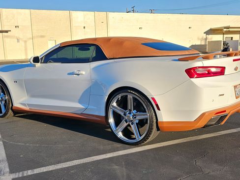 Used 2017 Chevrolet Camaro SS image 8