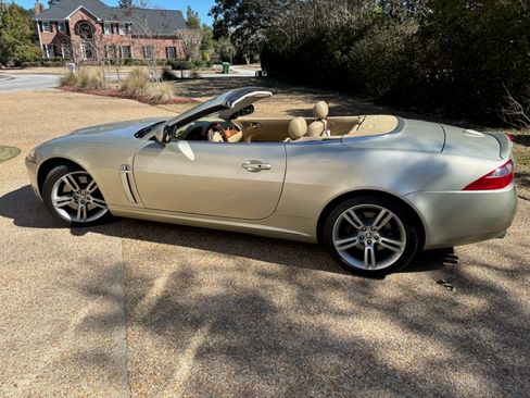 Used 2008 Jaguar XKR R image 4