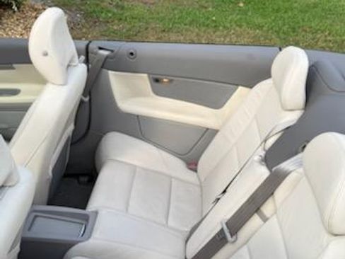 Used 2008 Volvo C70 T5 image 8