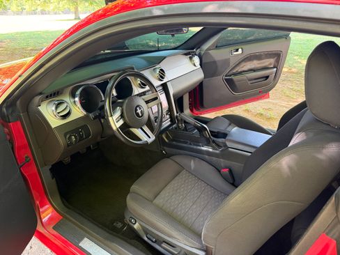 Used 2007 Ford Mustang GT RWD image 12