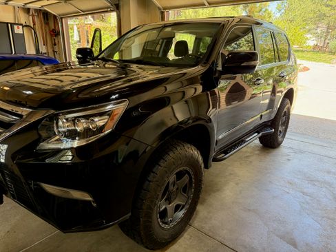 Used 2016 Lexus GX 460 Luxury AWD/4WD image 4