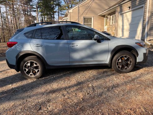 Used 2019 Subaru Crosstrek 2.0i Premium image 4