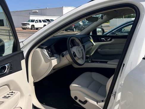 Used 2025 Volvo XC60 B5 Plus w/ Protection Package Premier image 2