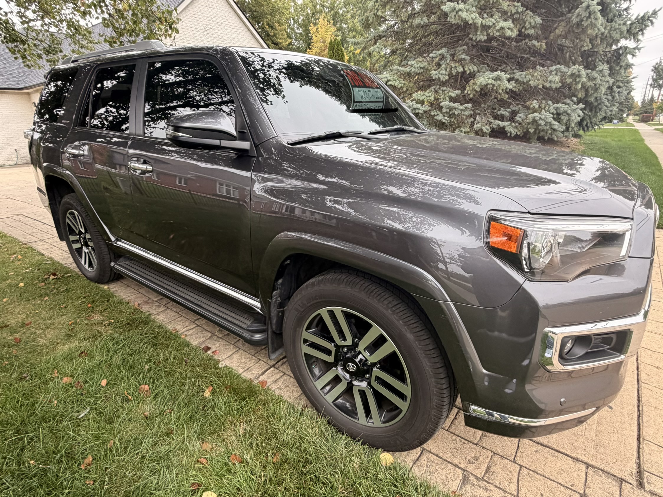Used 2022 Toyota 4Runner Limited AWD/4WD image 5