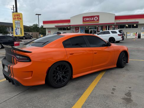 Used 2023 Dodge Charger R/T w/ Blacktop Package RWD image 5