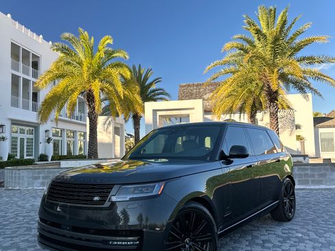 Used 2024 Land Rover Range Rover Long Wheelbase Autobiography AWD/4WD image 11