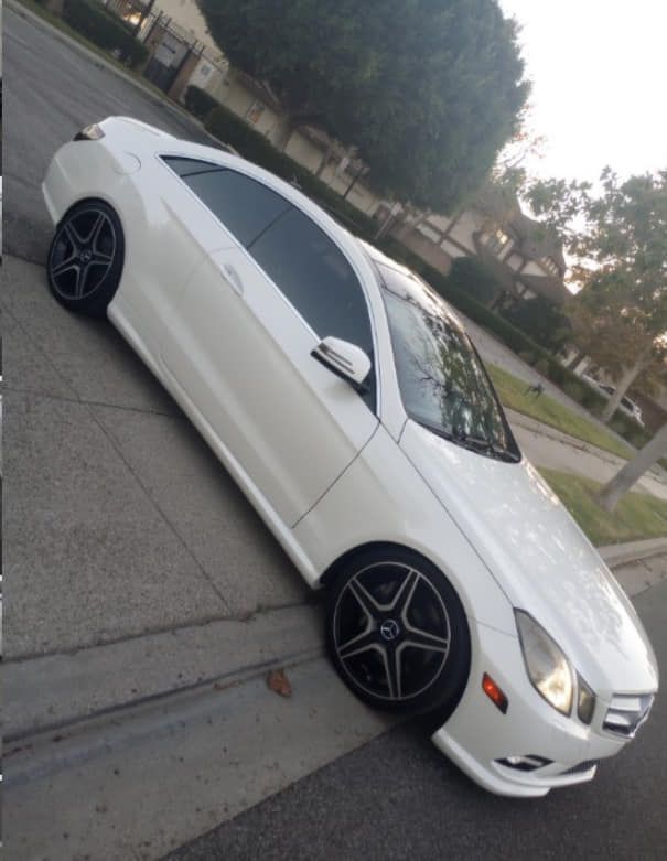 Used 2010 Mercedes-Benz E 550 Coupe image 5