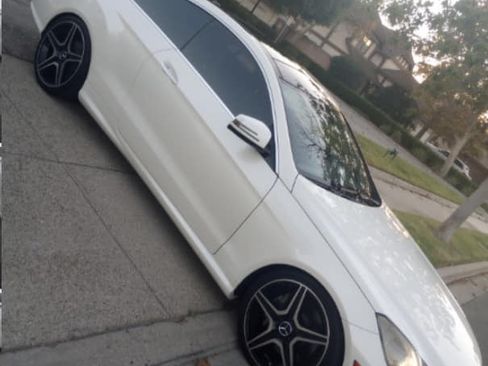 Used 2010 Mercedes-Benz E 550 Coupe image 5