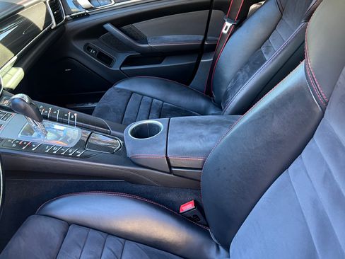 Used 2015 Porsche Panamera GTS image 9