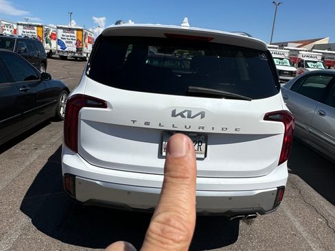 Used 2024 Kia Telluride S w/ S Sunroof Package image 5