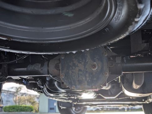 Used 2012 Nissan Frontier SV w/ Sport Appearance Pkg image 11