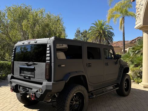 Used 2003 HUMMER H2 Luxury w/ Preferred Equipment Group image 5