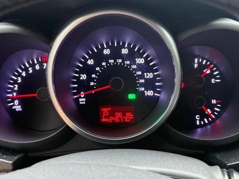 Used 2012 Kia Soul + w/ Audio Pkg image 10