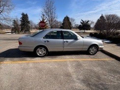 Used 1999 Mercedes-Benz E 430 Sedan image 7