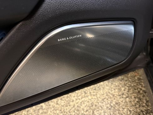 Used 2014 Audi S8 AWD/4WD image 12