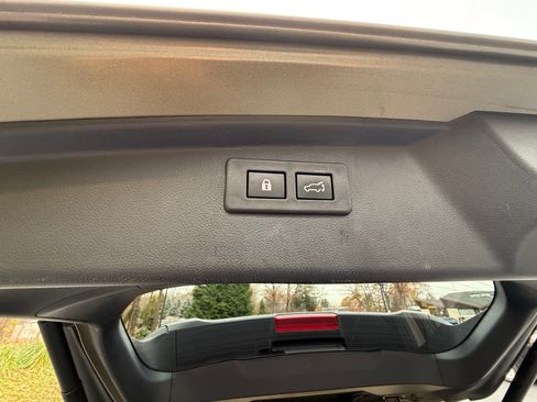 Used 2021 Subaru Outback Limited image 20