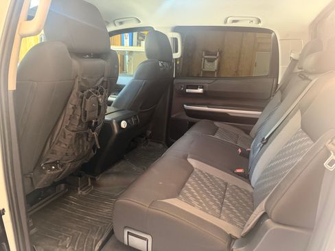 Used 2019 Toyota Tundra SR5 w/ SR5 Upgrade Package image 31