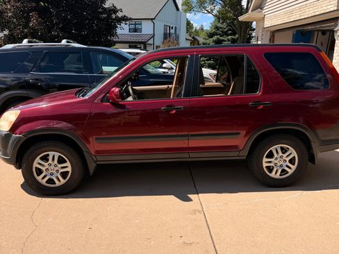Used 2004 Honda CR-V EX image 2