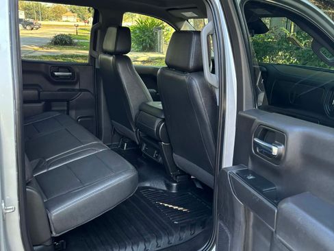 Used 2022 Chevrolet Silverado 1500 W/T w/ WT Fleet Convenience Package image 9