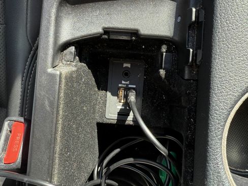 Used 2016 Lexus IS 200t image 8