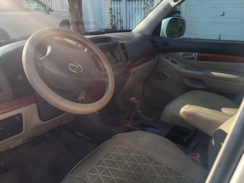 Used 2003 Lexus GX 470 image 16