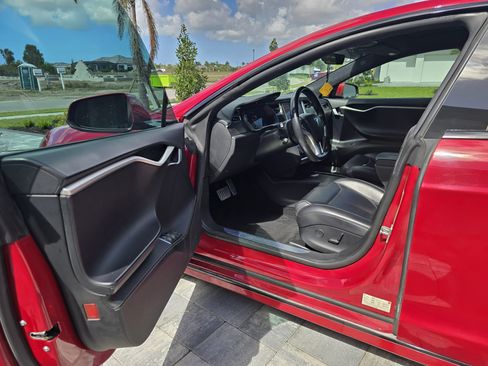Used 2018 Tesla Model S P100D image 10
