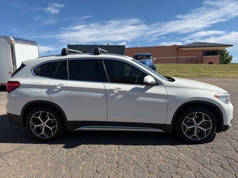 Used 2018 BMW X1 xDrive28i AWD/4WD image 2
