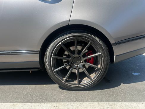 Used 2018 Land Rover Range Rover Long Wheelbase Autobiography image 13