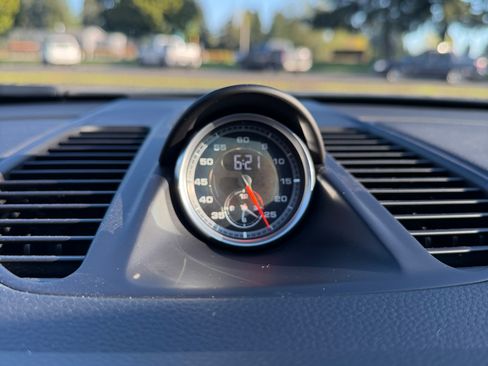 Used 2017 Porsche 911 Carrera RWD image 15