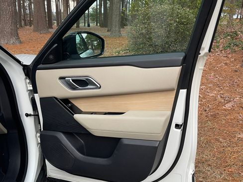 Used 2023 Land Rover Range Rover Velar S image 18