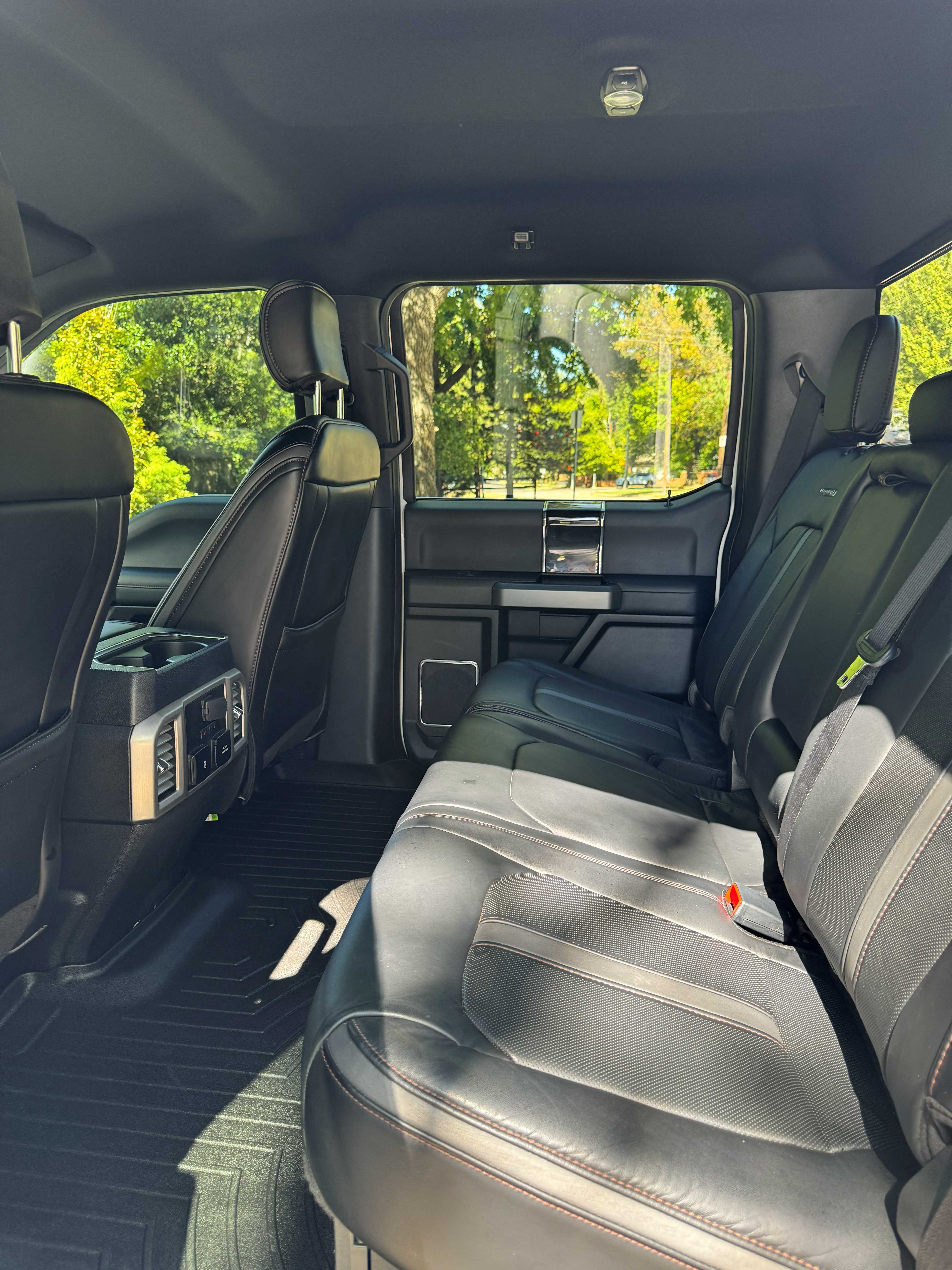 Used 2020 Ford F250 Platinum w/ FX4 Off-Road Package AWD/4WD image 16