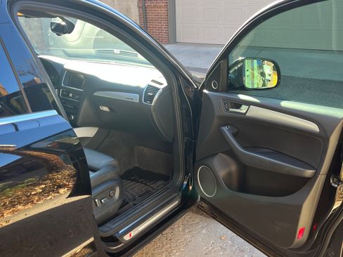 Used 2017 Audi Q5 2.0T Premium Plus w/ Technology Package image 26