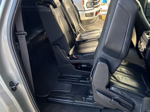 Used 2019 Ford Expedition Max Limited image 15