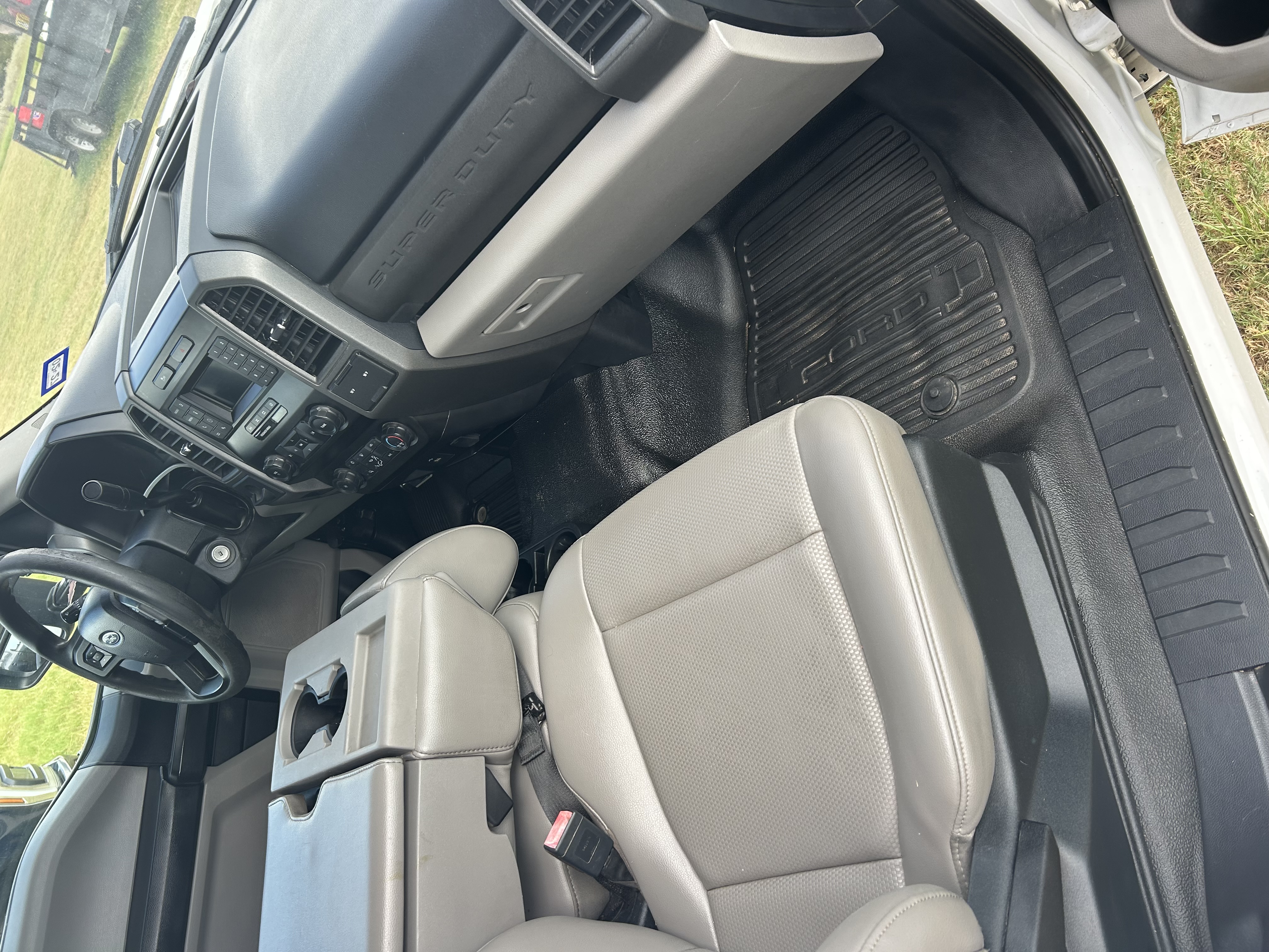 Used 2020 Ford F250 XL w/ Power Equipment Group RWD image 6