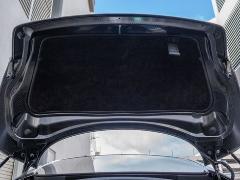 Used 2014 Aston Martin Vanquish Coupe image 13